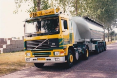 Volvo-F12-VB-23-JN-foto-Ramon-Schuurman