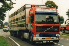 Volvo-F12-Globetrotter-VD-95-LD