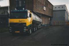 Volvo-FH12-BF-GJ-51-foto-Christian-de-Ruiter