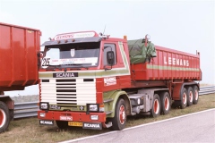 Scania-142M-BH-16-GR