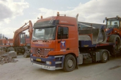 Mercedes-Actros-BJ-GB-35