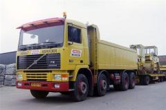 Volvo-F12-VD-89-YD-foto-Perry-de-Bresser-Small