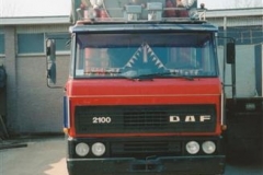 DAF-2100